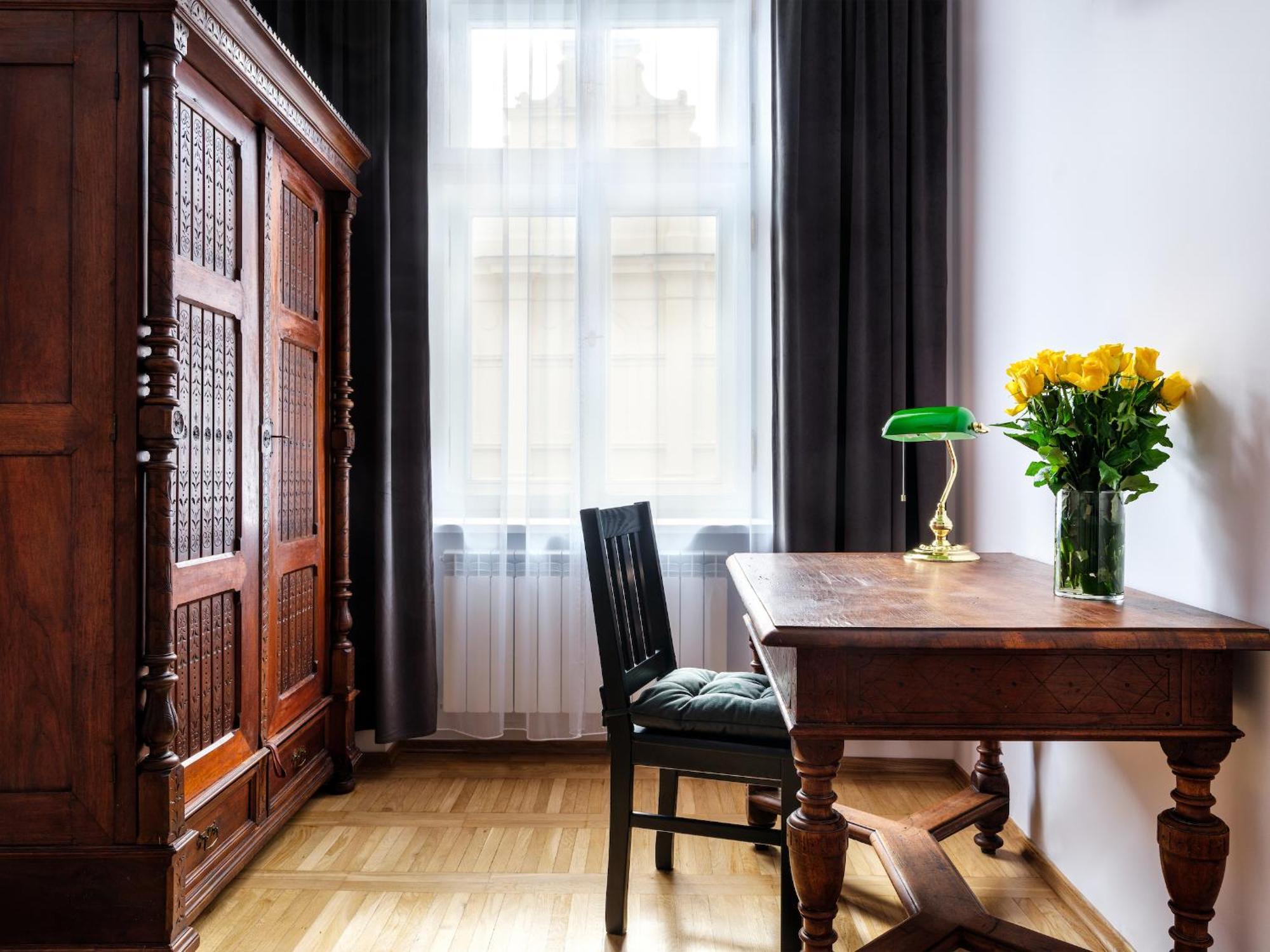 Tyzenhauz Apartments Old Town Krakau Zimmer foto